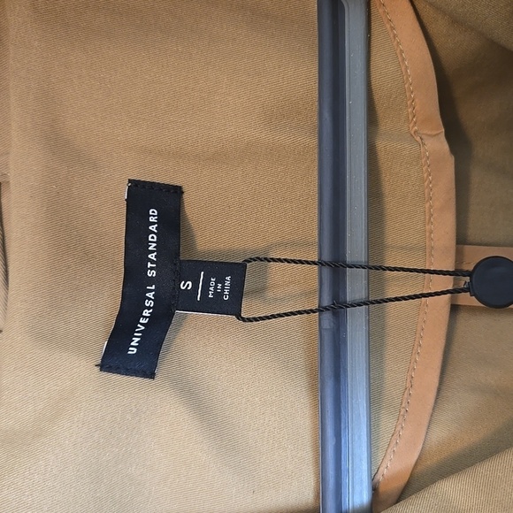 NWT Universal Standard Tan/Khaki Cropped Trench Coat Size 14-16 - Picture 8 of 13